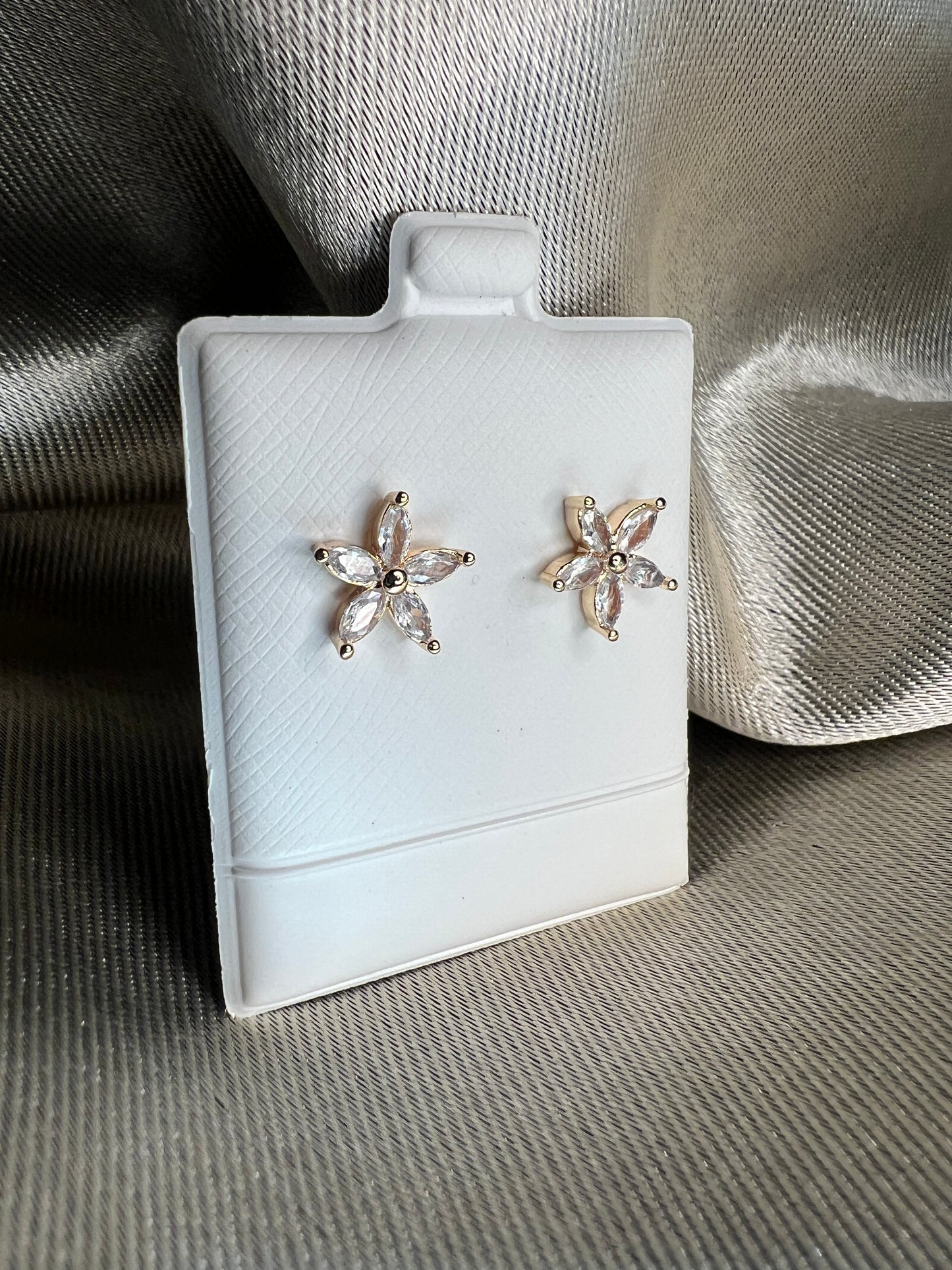 Aretes stargazer