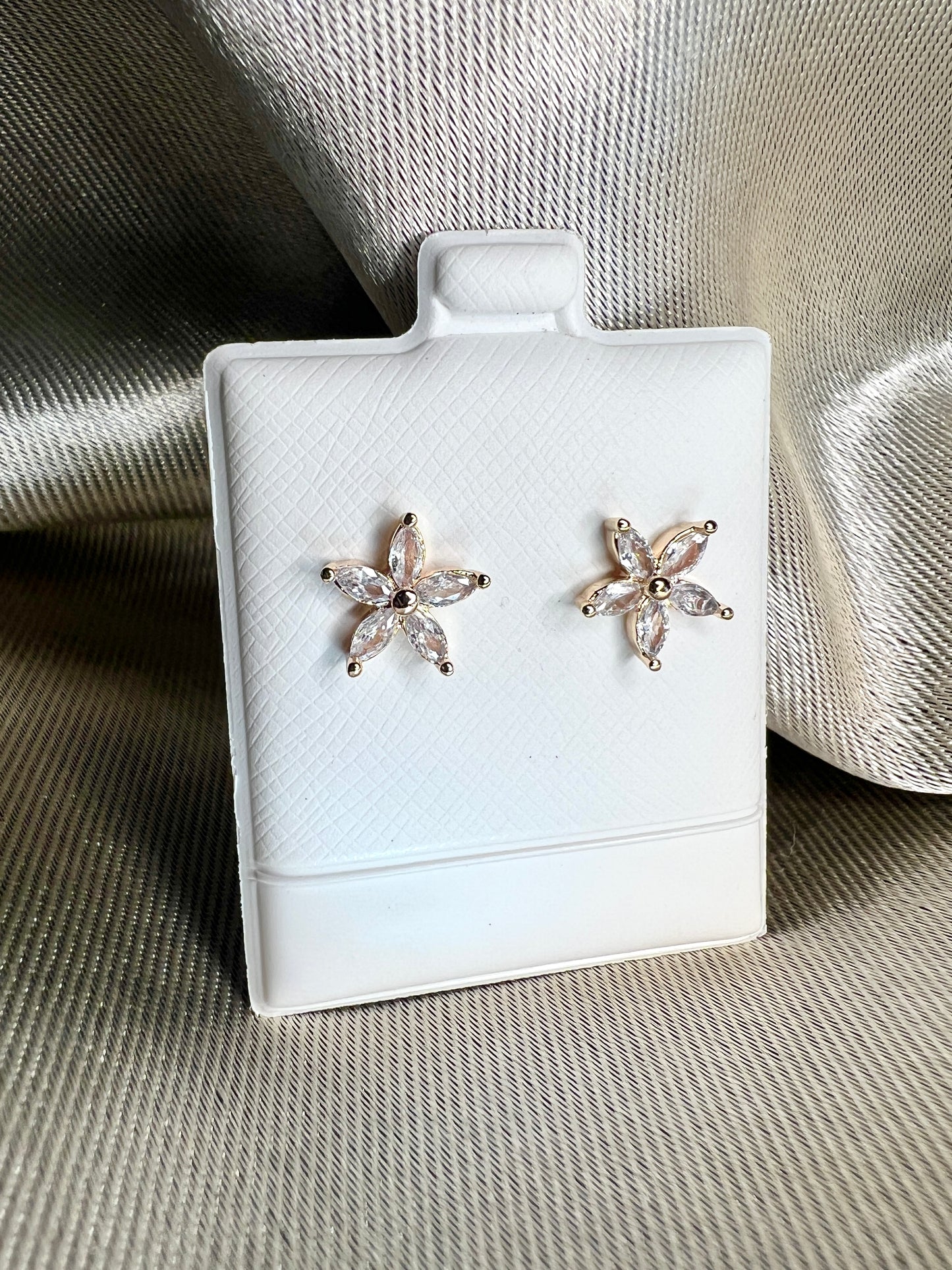 Aretes stargazer