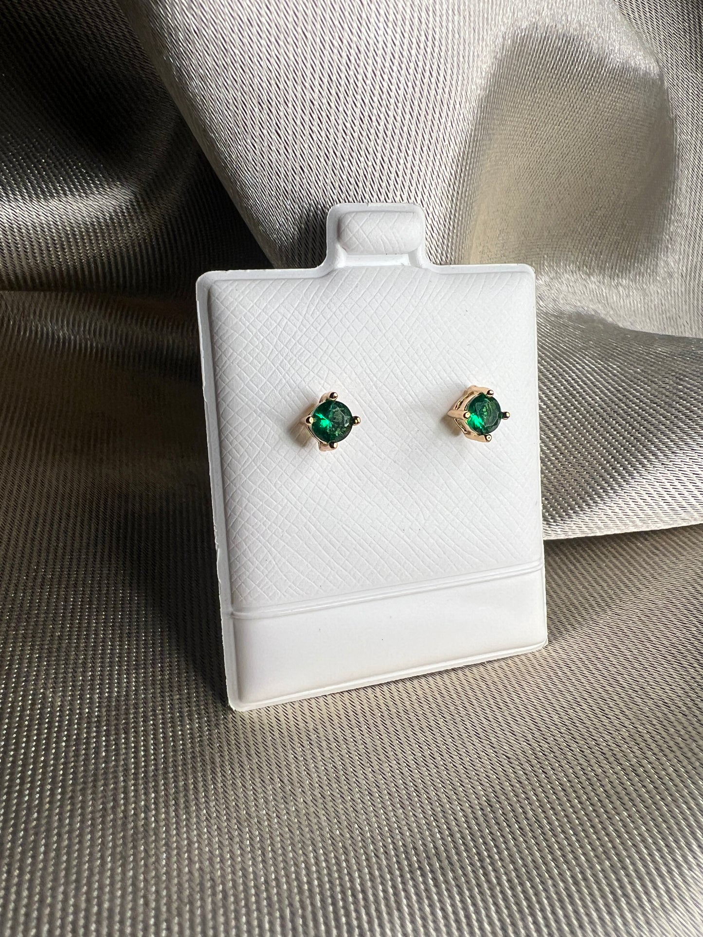Aretes greenlight